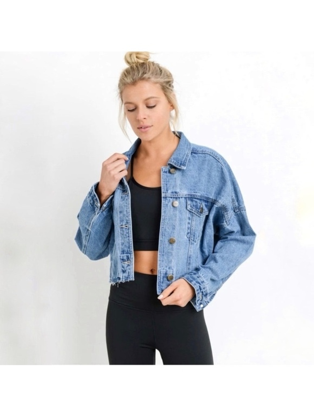Mono B Cropped Denim Jacket Women’s Medium Light Wash Elastic Hem Distressed